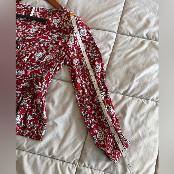 Anthropologie EUC Feather Bone Floral Lace-Up Peplum Blouse Red Size 4 - Picture 11 of 16